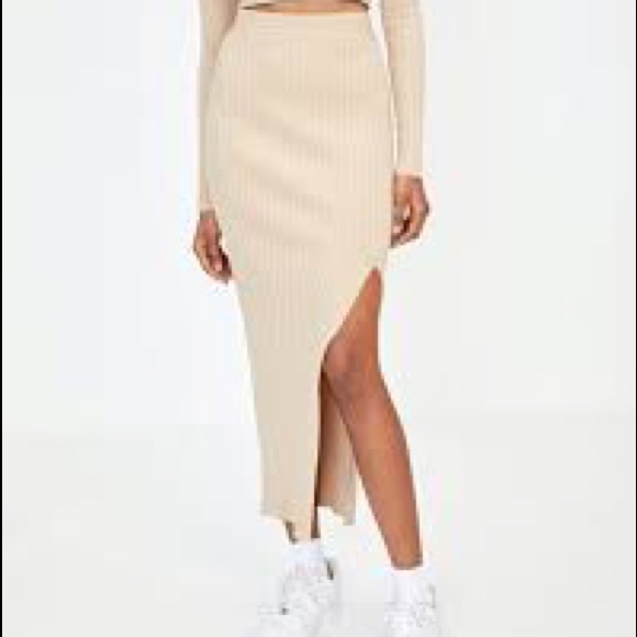 Knit Ribbed Split Midi Skirt - Picture 2 of 2